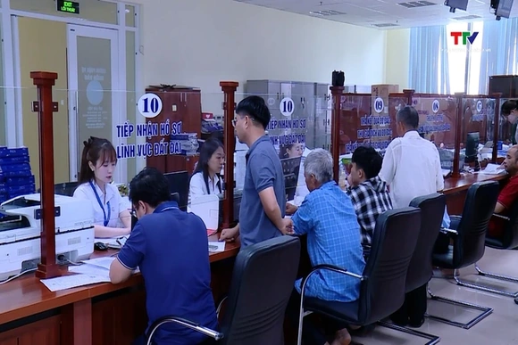 Thí điểm tiếp nhận và xử lý thủ tục hành chính đăng ký biện pháp đảm bảo trên môi tr