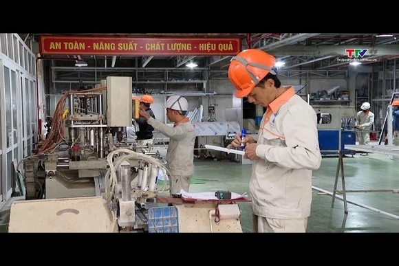 Tổng Liên đoàn Lao động Việt Nam đề xuất tăng lương tối thiểu vùng cao nhất 9,8%