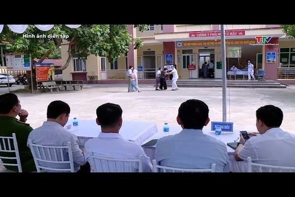 Diễn tập xử lý vụ việc ngộ độc thực phẩm từ bữa ăn tập trung đông người