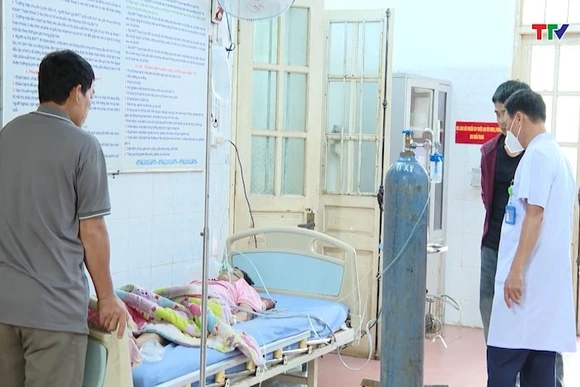 Bệnh viện Đa khoa Mường Lát xuống cấp nghiêm trọng