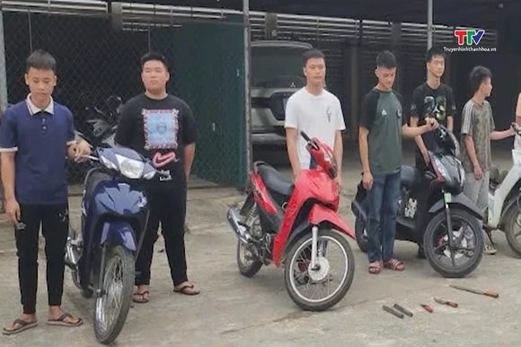 Ngăn chặn nhóm thanh, thiếu niên mang hung khí, gây mất an ninh trật tự trên đường phố