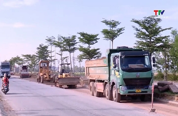Cả nước giải ngân gần 300.000 tỷ đồng vốn đầu tư công