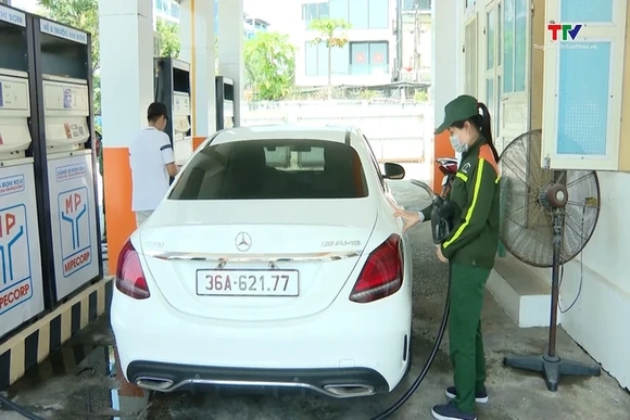 Tiếp tục giảm thuế xăng, dầu về 0 hết tháng 9.2026