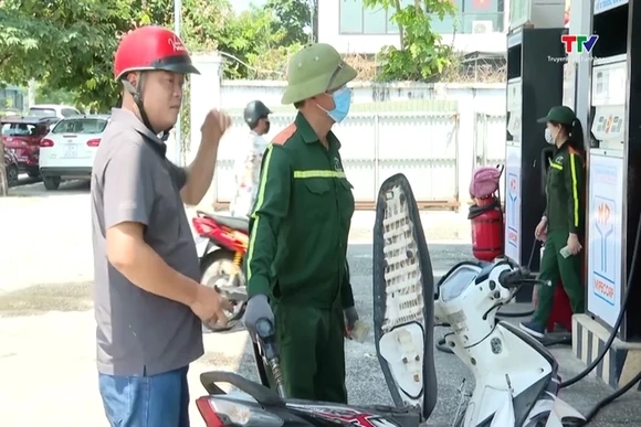 Bộ Tài chính đề xuất miễn, giảm thuế xăng dầu đến hết tháng 9
