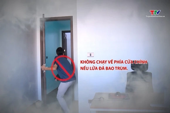 Kỹ năng thoát nạn khi xảy ra cháy ở nhà ống