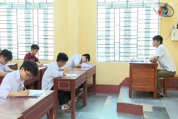 Nhà giáo được hưởng phụ cấp ưu đãi theo nghề từ 20 đến 80%