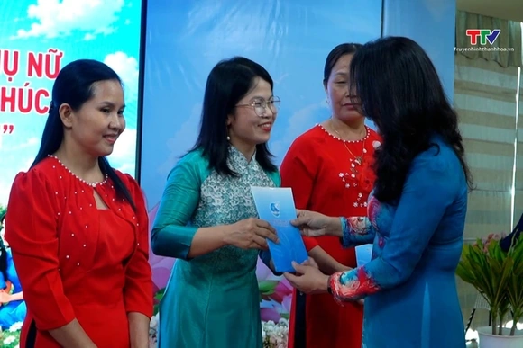 Gia đình hạnh phúc bắt đầu từ sự yêu thương và sẻ chia