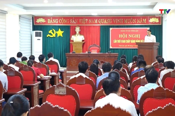 Ban Chấp hành Đảng bộ xã Vĩnh Lộc tổ chức Hội nghị lần thứ 8, nhiệm kỳ 2025 - 2030