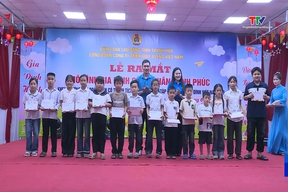Ra mắt mô hình “Gia đình công nhân hạnh phúc”