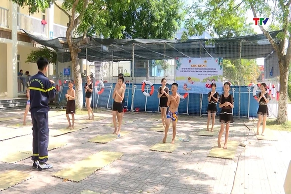 Kỹ năng phòng ngừa đuối nước cho trẻ em