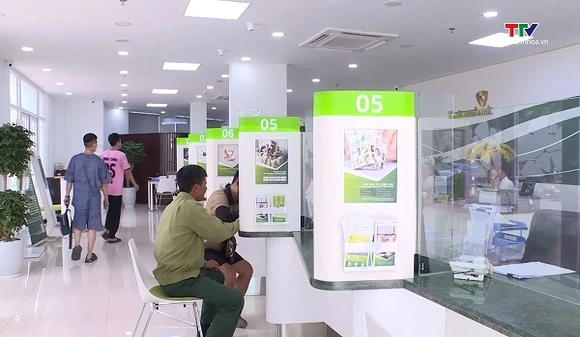 Ngân hàng tăng tốc phát hành trái phiếu, lãi suất tiến sát 10% 1 năm