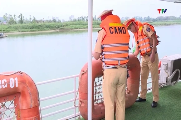 Tăng cường kiểm tra, xử lý vi phạm đường thủy