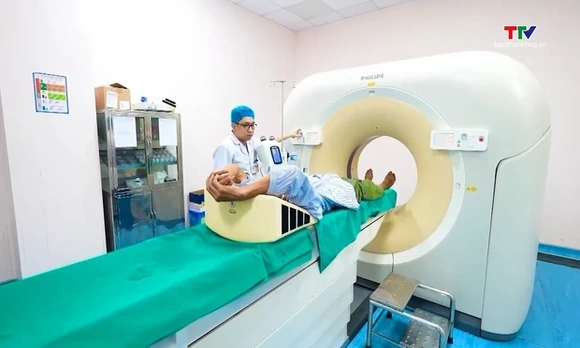 Đề xuất bảo hiểm y tế mở rộng chi trả chụp PET/CT, xét nghiệm chỉ điểm ung thư