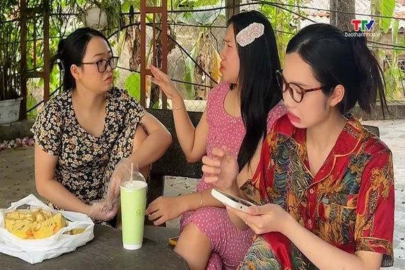 Tin giả truyền tay - bay ngay chục củ