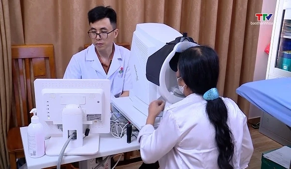 Đẩy mạnh chuyển đổi số, nâng cao chất lượng dịch vụ y tế