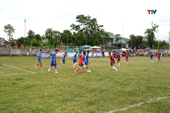 Khai mạc Giải bóng đá nam thiếu niên xã Tây Đô năm 2026