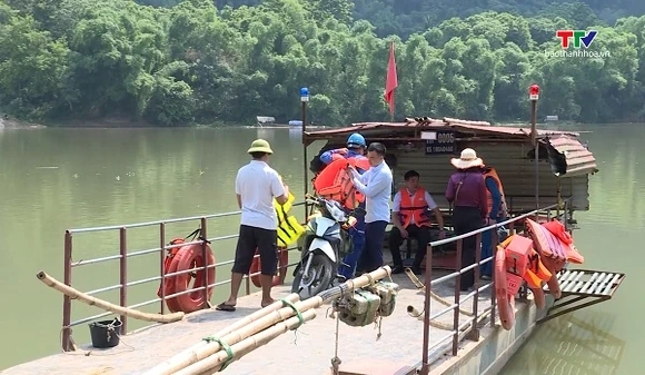 Kiểm tra toàn diện an toàn phương tiện chở khách đường thuỷ