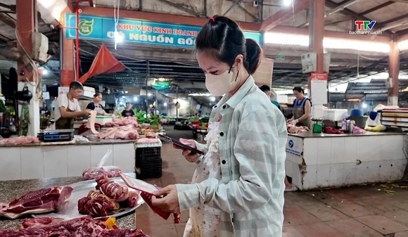 Chợ truyền thống bắt nhịp chuyển đổi số