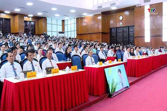 Ngày làm việc thứ hai, kỳ họp thứ 4 HĐND tỉnh khóa XIX