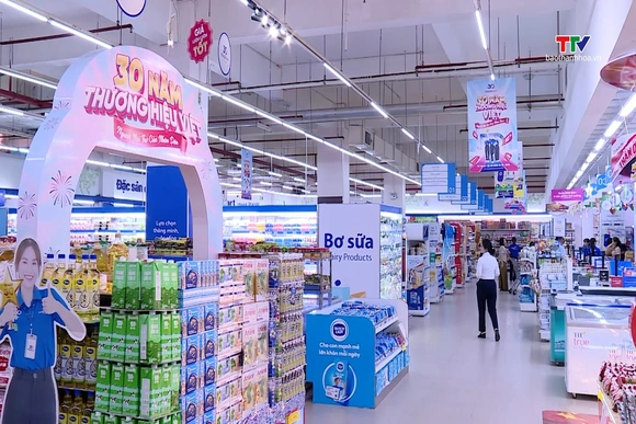 Đảm bảo nguồn cung, ổn định thị trường hàng hóa