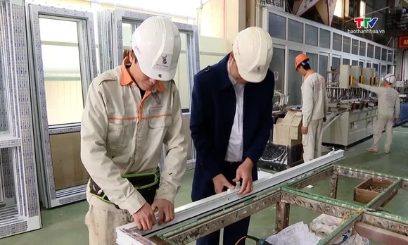 Gần 6,3 triệu cơ sở kinh tế tạo việc làm cho hơn 30 triệu lao động 