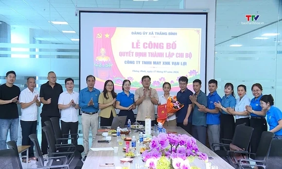 Thành lập chi bộ đảng đầu tiên trong doanh nghiệp FDI ở xã Thăng Bình