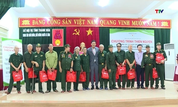 Hơn 500 người được khám, sàng lọc ung thư miễn phí