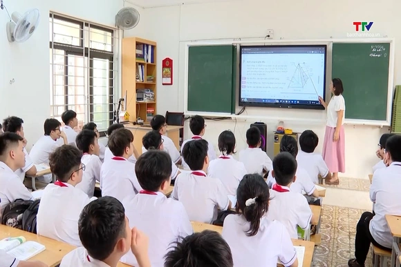 Tập trung rà soát, thực hiện sắp xếp cơ sở giáo dục, hoàn thành trước 30/8