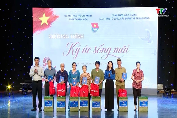 Tuổi trẻ Thanh Hóa thắp sáng ngọn lửa tri ân