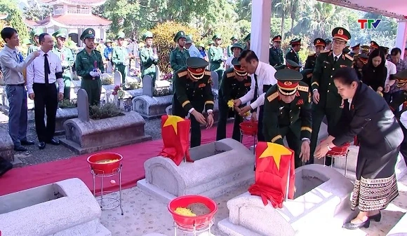 Đẩy mạnh công tác tìm kiếm, quy tập hài cốt liệt sĩ, quân tình nguyện, chuyên gia trên nước bạn Lào