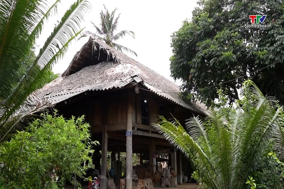Xã Thạch Lập giữ nét văn hóa bản địa từ những ngôi nhà sàn