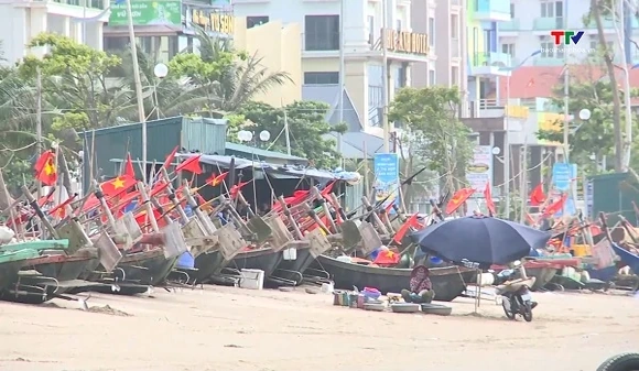 Các địa phương chủ động ứng phó với gió mạnh trên biển và bão NOUL gần Biển Đông