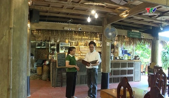 Chàng thanh niên bỏ phố lên rừng