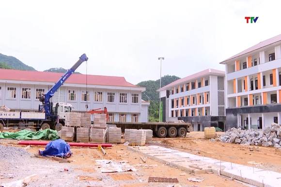 Gấp rút hoàn thiện Trường nội trú liên cấp Sơn Thủy trước năm học mới