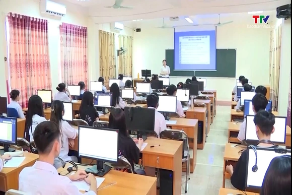 Bộ Giáo dục và đào tạo đề xuất cho học sinh THCS, THPT kiểm tra định kỳ trên máy tính