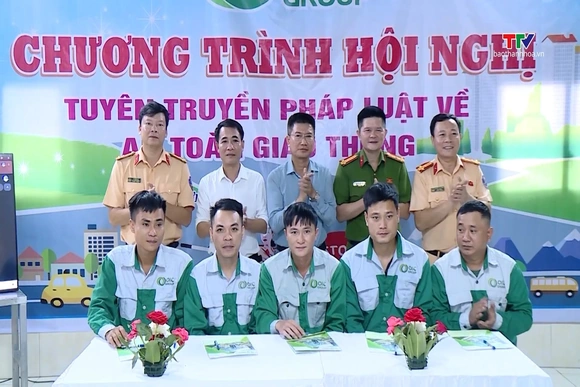 Tuyên truyền pháp luật về an toàn giao thông cho  doanh nghiệp vận tải