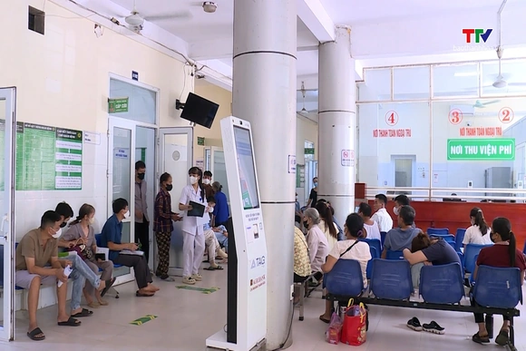 Các bệnh viện tuyến tỉnh đáp ứng nhu cầu khám bệnh gia tăng