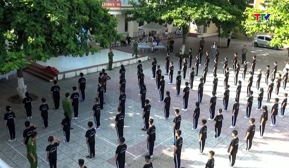 Lớp học Công an xã vì thế hệ trẻ Hồ Vương