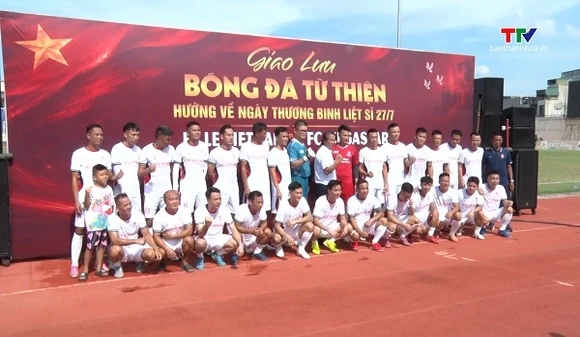 Giao lưu bóng đá từ thiện hướng về ngày 27/7 giữa FC Le Vietnam và Megastar