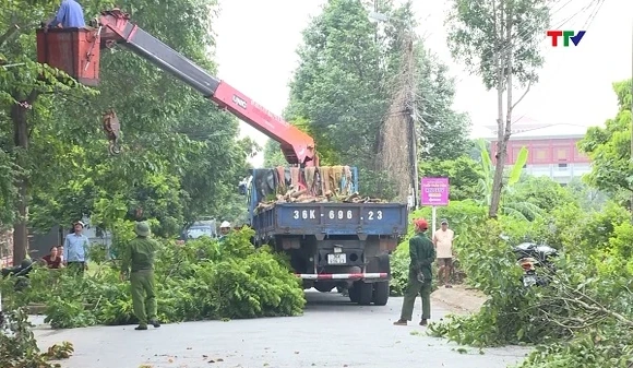 Chủ động bảo đảm an toàn giao thông mùa mưa bão