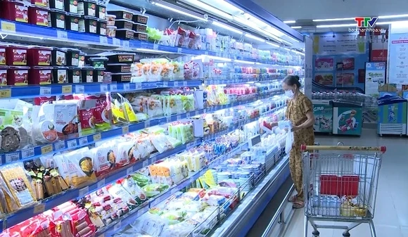 Ngành bán lẻ tái cơ cấu hàng hóa, ưu tiên hàng Việt