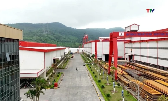 Việt Nam phấn đấu trở thành trung tâm logistics khu vực