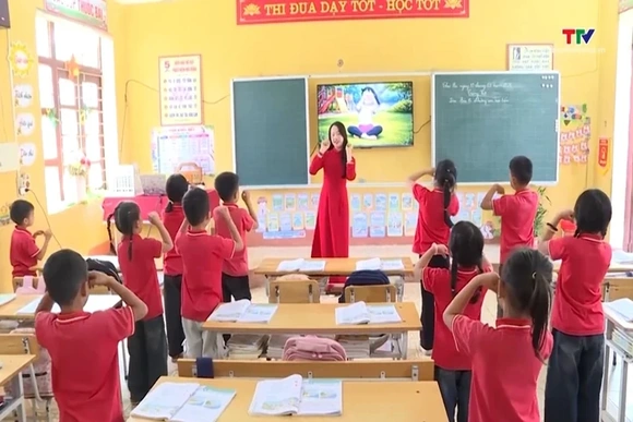 Chuyển đổi số mở thêm cơ hội cho người dân vùng cao