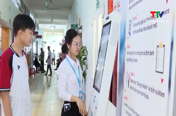 Hướng tới 100% dân số tham gia bảo hiểm y tế vào năm 2030