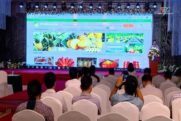Đẩy mạnh chuyển đổi số trong quản lý và kết nối tiêu thụ nông sản an toàn