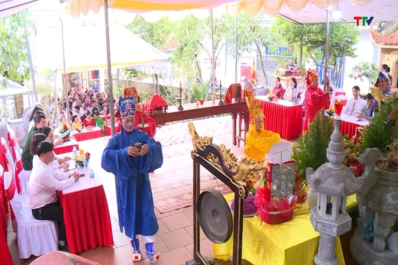 Phường Hàm Rồng tổ chức lễ dâng hương tại di tích đền Hạ