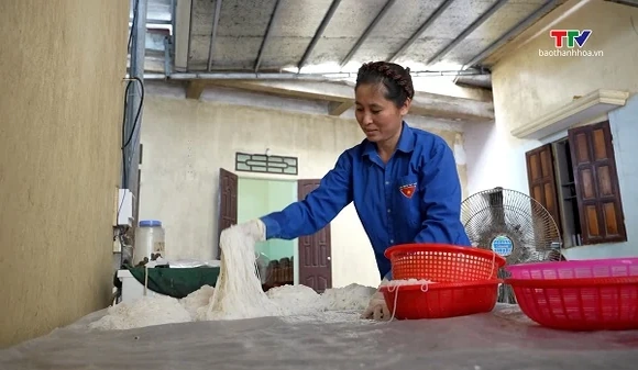 Thơm ngon sợi bún quê hương