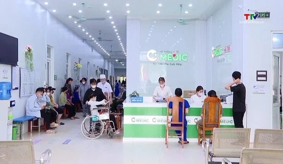 Không được thu thêm tiền của người bệnh bảo hiểm y tế nếu không khám theo yêu cầu