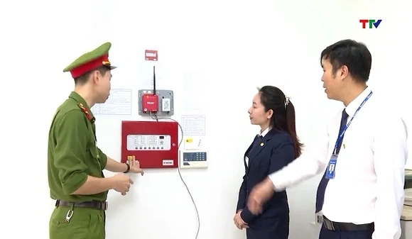 Đẩy mạnh lắp đặt hệ thống truyền tin báo cháy