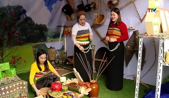 Hương sắc đại ngàn